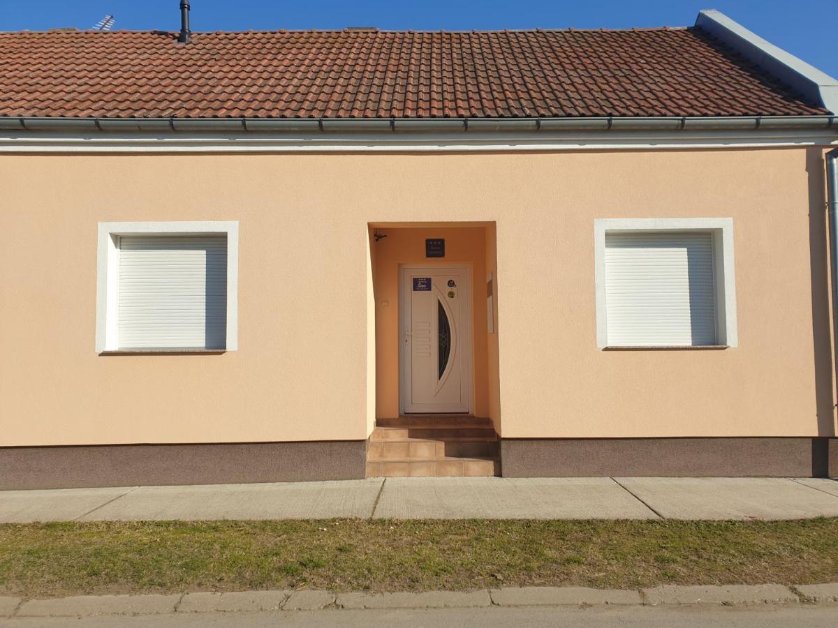 Apartman San Vukovar Exterior foto